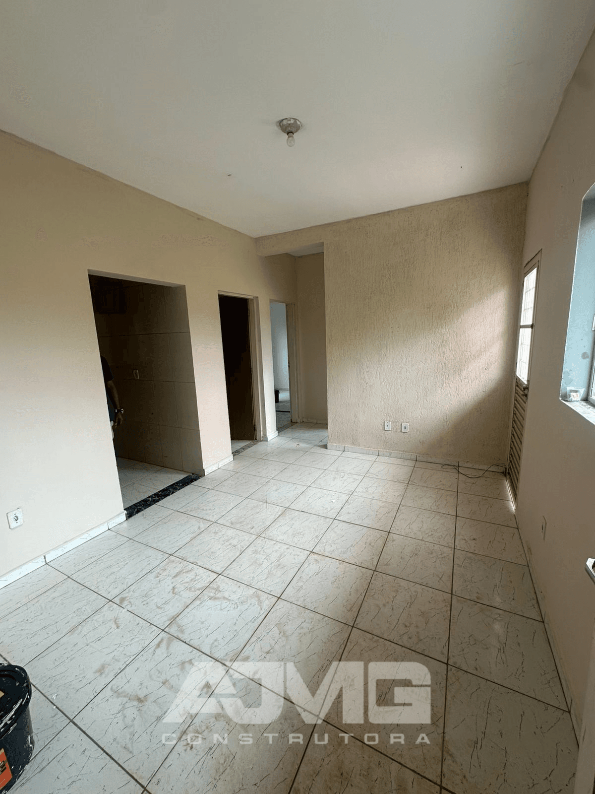 Apartamento amplo e com varanda em Águas Lindas de Goiás - Foto 3