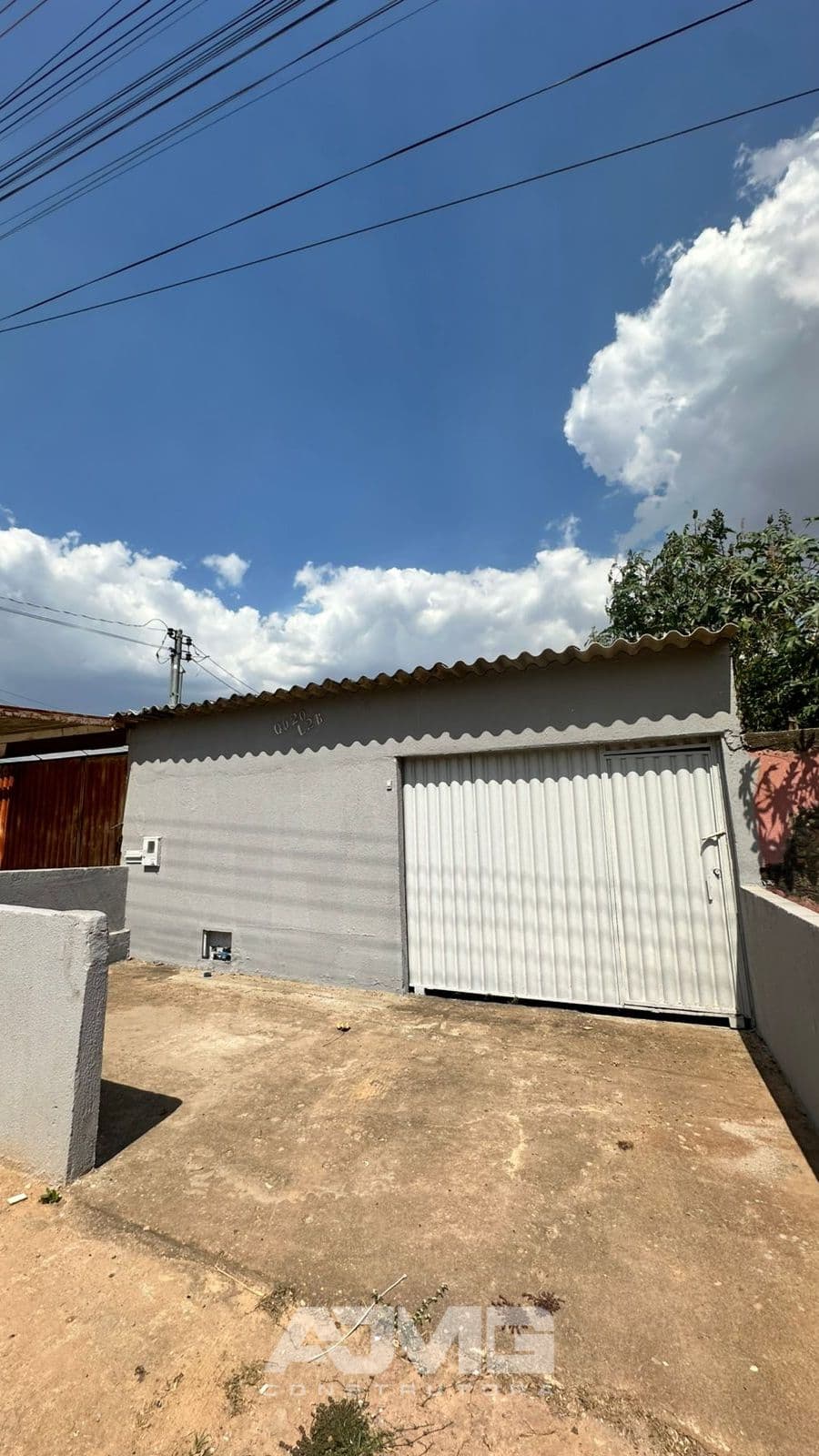 Casa com 3 Quartos e Quintal com Churrasqueira - Foto 1
