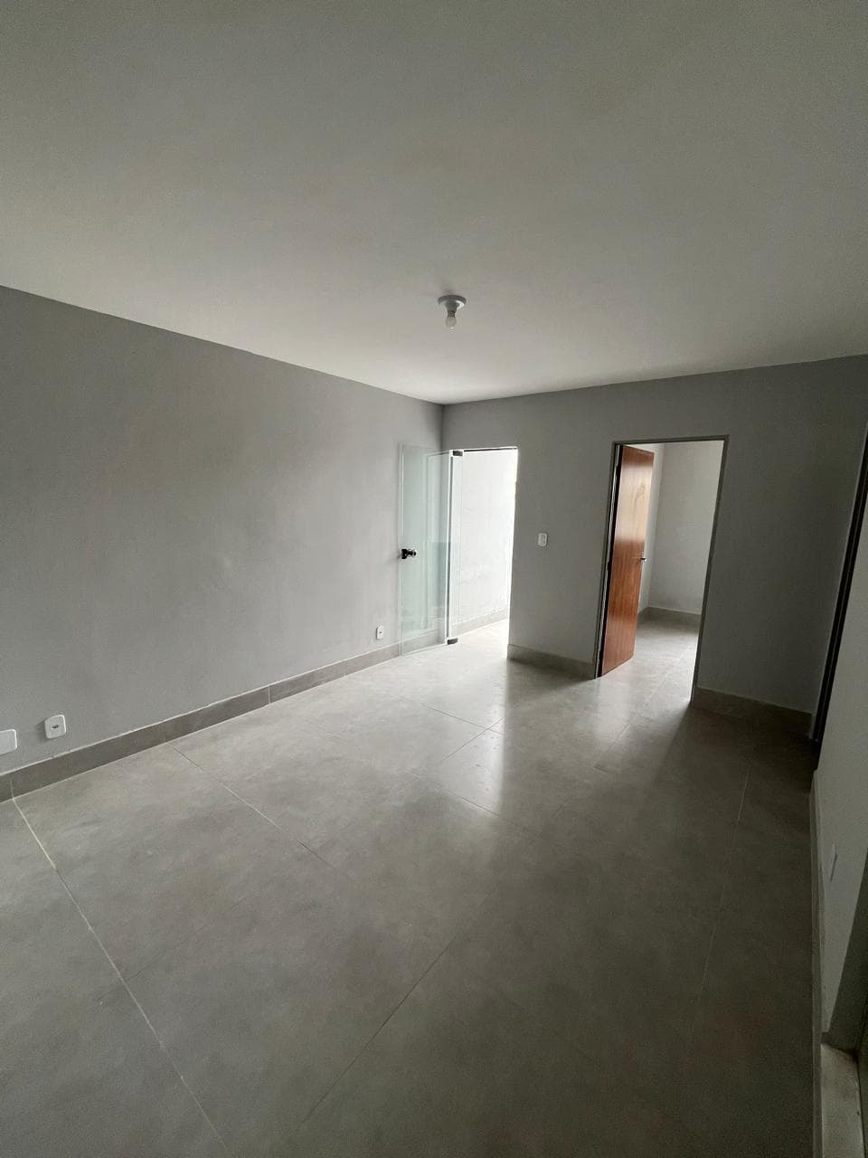 Casa com grande garagem e quintal em Luziânia - Foto 5