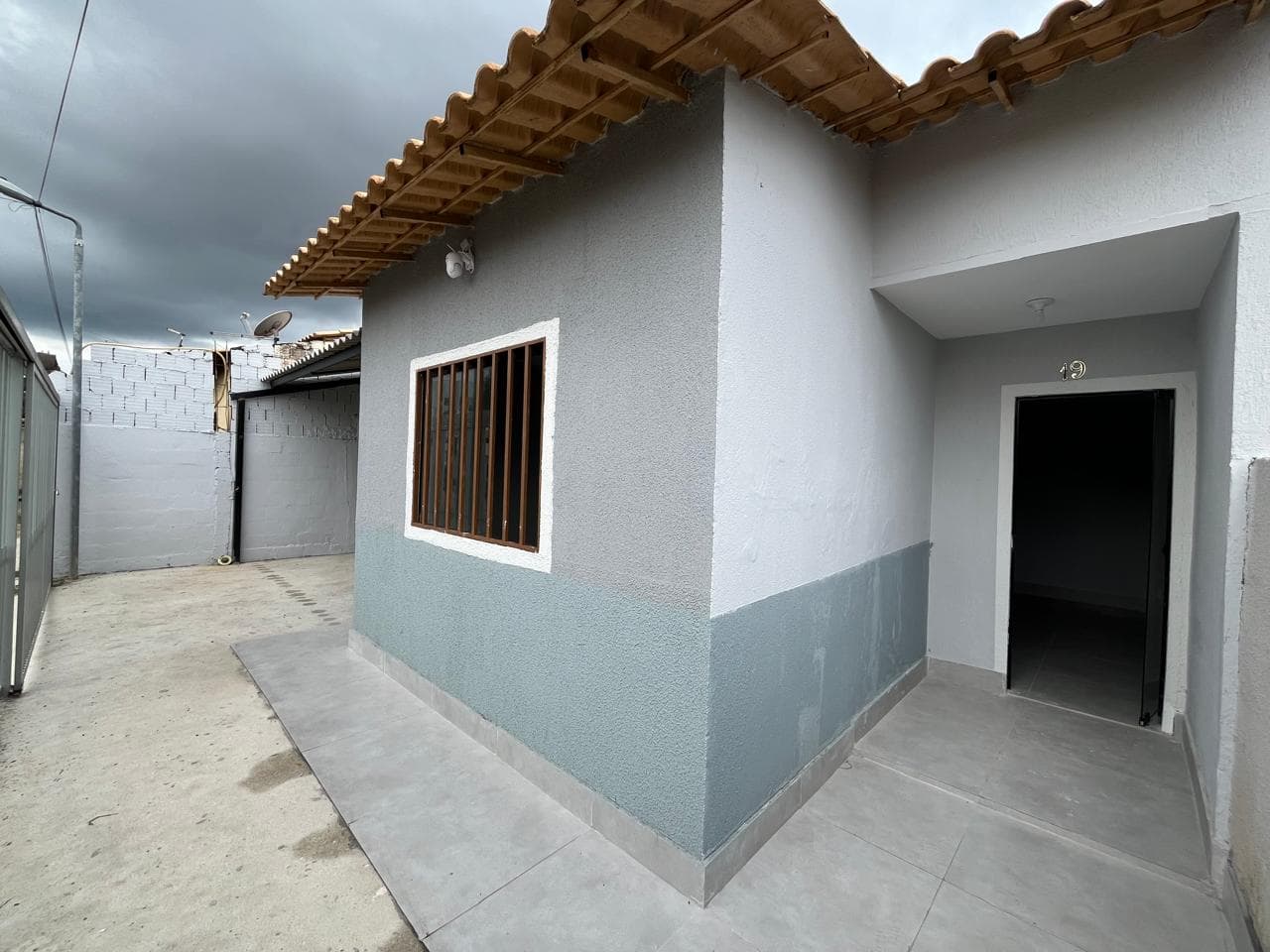 Casa com grande garagem e quintal em Luziânia - Foto 13